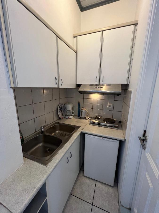 הידרה Perakis Apartments מראה חיצוני תמונה