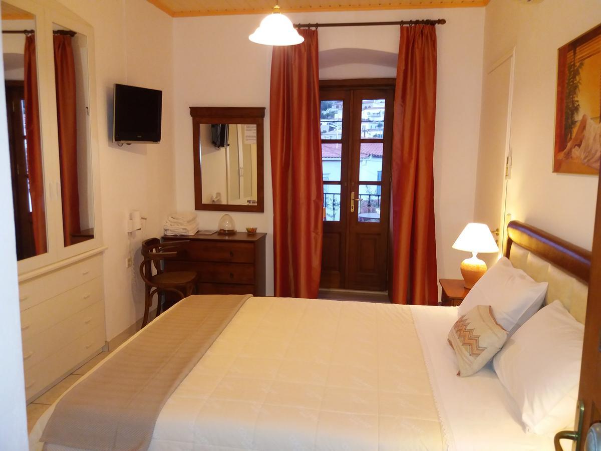 הידרה Perakis Apartments מראה חיצוני תמונה